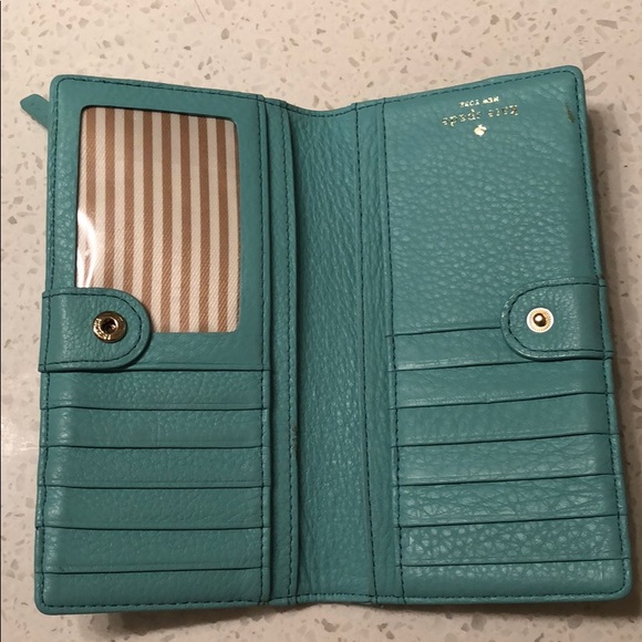 Kate Spade Tiffany blue wallet - Picture 2 of 3